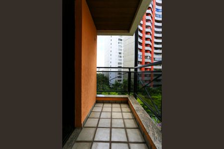 Apartamento à venda com 205m², 4 quartos e 4 vagasSacada da Suíte 3