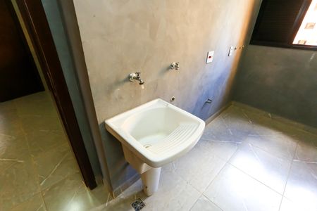 Apartamento à venda com 205m², 4 quartos e 4 vagasÁrea de Serviço