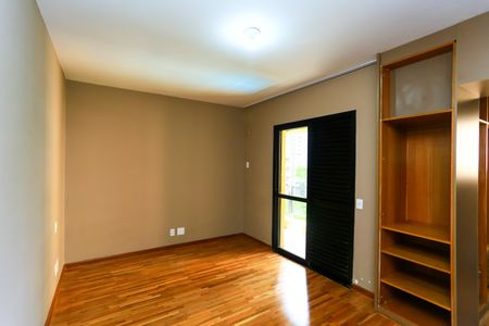 Apartamento à venda com 205m², 4 quartos e 4 vagasSuíte 3