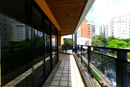 Apartamento à venda com 205m², 4 quartos e 4 vagasVaranda Gourmet