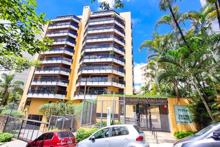 Apartamento à venda com 205m², 4 quartos e 4 vagasFachada