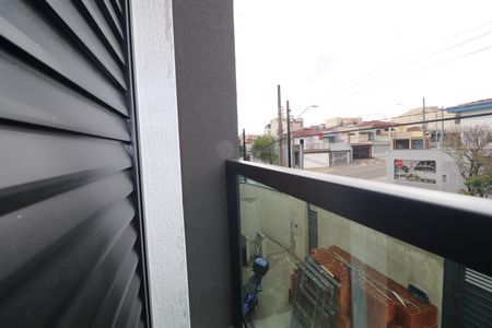 Varanda Quarto 1 suíte de casa à venda com 3 quartos, 83m² em Vila Scarpelli, Santo André