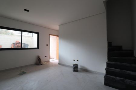 Casa à venda com 83m², 3 quartos e 2 vagasSala