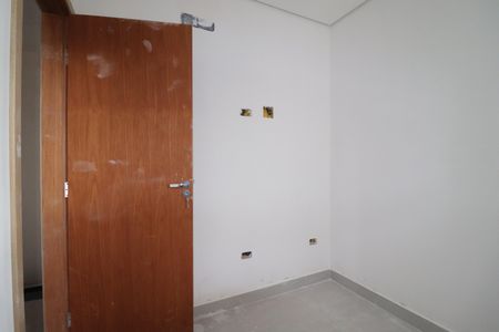 Casa à venda com 83m², 3 quartos e 2 vagasQuarto 2 