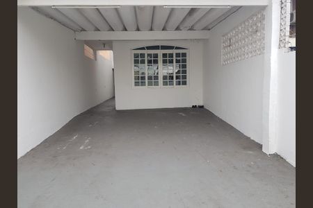 Casa à venda com 161m², 3 quartos e 2 vagasÁrea externa
