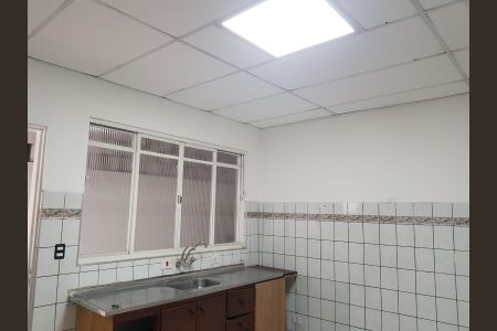 Casa à venda com 161m², 3 quartos e 2 vagasCozinha
