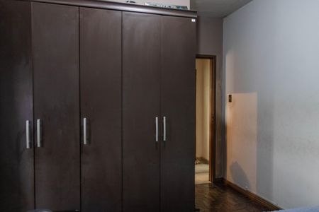 Casa à venda com 360m², 6 quartos e 4 vagas Casa à venda com 360m², 6 quartos e 4 vagasCasa 2 - Quarto 2