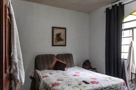 Casa à venda com 360m², 6 quartos e 4 vagas Casa à venda com 360m², 6 quartos e 4 vagasCasa 2 - Quarto 1