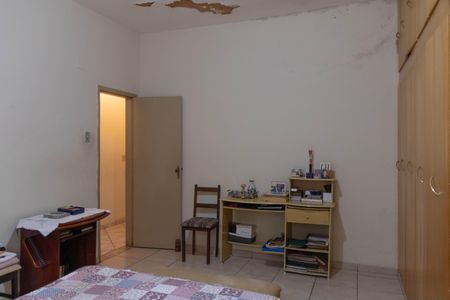 Casa à venda com 360m², 6 quartos e 4 vagas Casa à venda com 360m², 6 quartos e 4 vagasCasa 1 - Quarto 1