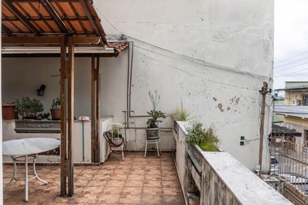 Casa à venda com 360m², 6 quartos e 4 vagas Casa à venda com 360m², 6 quartos e 4 vagasCasa 1 - Varanda