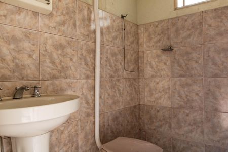 Casa à venda com 360m², 6 quartos e 4 vagas Casa à venda com 360m², 6 quartos e 4 vagasCasa 2 - Banheiro de Serviço