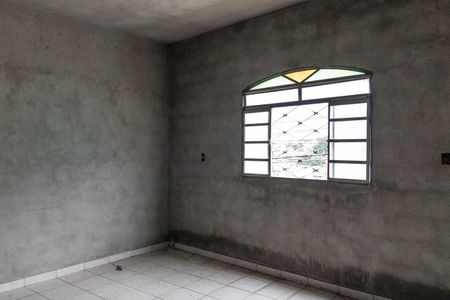 Casa à venda com 360m², 6 quartos e 4 vagas Casa à venda com 360m², 6 quartos e 4 vagasKitnet - Quarto