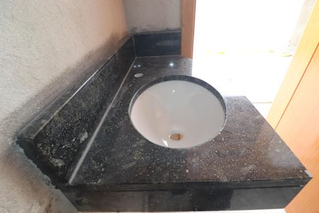 Casa à venda com 83m², 3 quartos e 2 vagasLavabo Cobertura