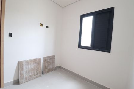 Casa à venda com 83m², 3 quartos e 2 vagasQuarto 2