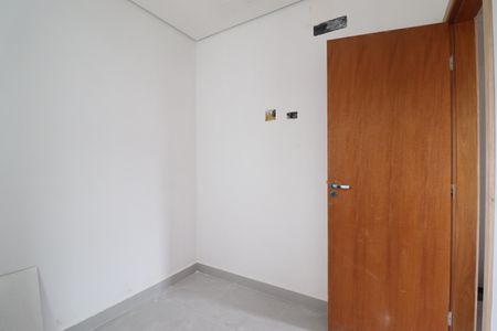 Casa à venda com 83m², 3 quartos e 2 vagasQuarto 2