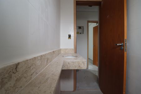 Casa à venda com 83m², 3 quartos e 2 vagasBanheiro 2