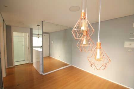 Sala de apartamento para alugar com 2 quartos, 45m² em Estância Jaraguá, São Paulo