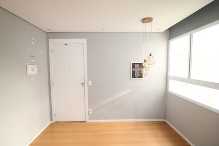Sala de apartamento para alugar com 2 quartos, 45m² em Estância Jaraguá, São Paulo