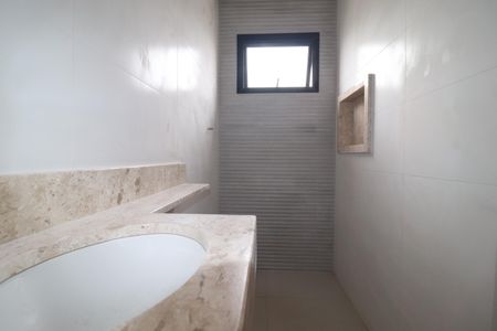 Casa à venda com 90m², 3 quartos e 3 vagasBanheiro 2