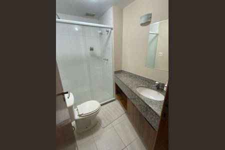 Banheiro de apartamento para alugar com 1 quarto, 39m² em Paraíso, São Paulo