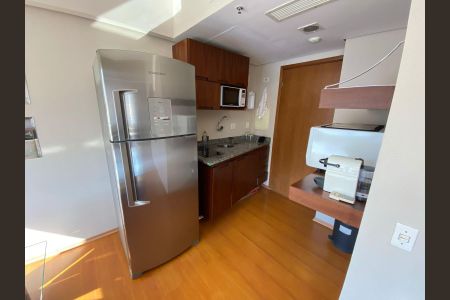 Cozinha de apartamento para alugar com 1 quarto, 39m² em Paraíso, São Paulo