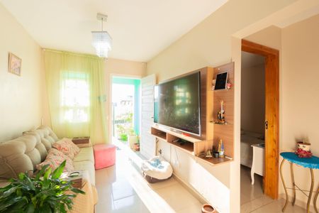 Casa à venda com 2 quartos, 95m² em Guajuviras, Canoas