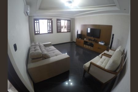 Casa para alugar com 3 quartos, 470m² em Vila Rezende, Goiânia