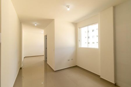 Sala/Cozinha de apartamento para alugar com 1 quarto, 30m² em Jardim das Américas, Curitiba