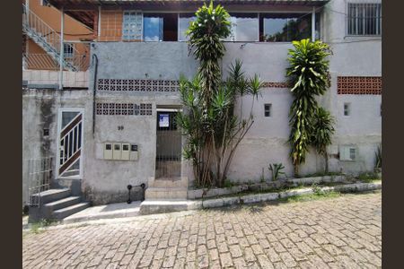 Fachada  de casa para alugar com 1 quarto, 40m² em Sacoma, São Paulo