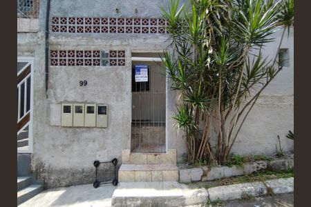Fachada  de casa para alugar com 1 quarto, 40m² em Sacoma, São Paulo