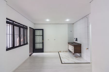 Sala  de casa para alugar com 2 quartos, 65m² em Centro, Osasco