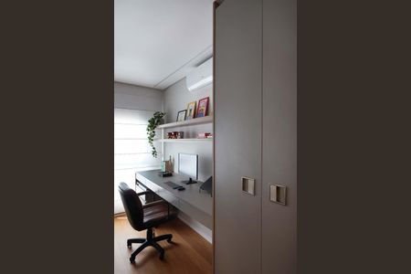 Apartamento para alugar com 114m², 3 quartos e 2 vagas Apartamento para alugar com 114m², 3 quartos e 2 vagasQuarto