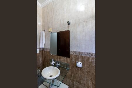 Casa à venda com 245m², 3 quartos e 2 vagas Casa à venda com 245m², 3 quartos e 2 vagasBanheiro