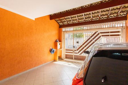 Casa à venda com 245m², 3 quartos e 2 vagas Casa à venda com 245m², 3 quartos e 2 vagasGaragem