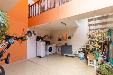 Casa à venda com 245m², 3 quartos e 2 vagas Casa à venda com 245m², 3 quartos e 2 vagasArea Externa