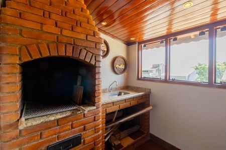 Casa à venda com 245m², 3 quartos e 2 vagas Casa à venda com 245m², 3 quartos e 2 vagasArea Gourmet