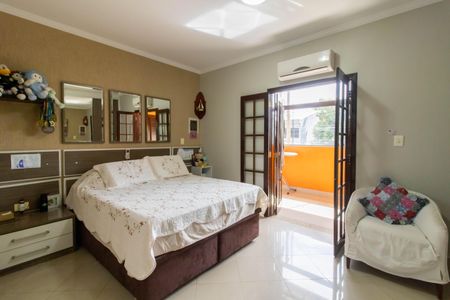 Casa à venda com 245m², 3 quartos e 2 vagas