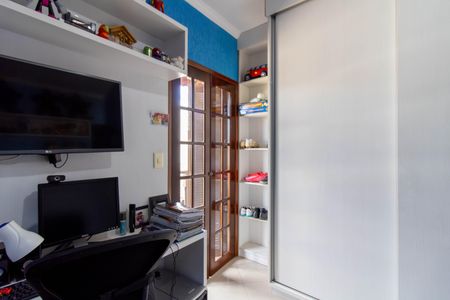 Casa à venda com 245m², 3 quartos e 2 vagas Casa à venda com 245m², 3 quartos e 2 vagasQuarto 2