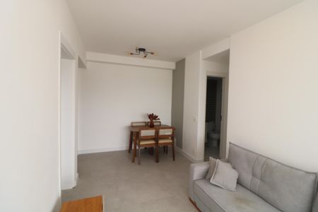 Apartamento para alugar com 77m², 2 quartos e 1 vagaSala