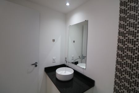 Apartamento para alugar com 77m², 2 quartos e 1 vagaBanheiro