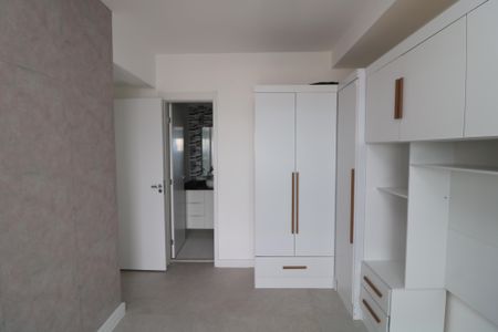 Apartamento para alugar com 77m², 2 quartos e 1 vagaSuite