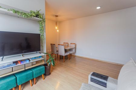 Apartamento à venda com 77m², 3 quartos e 1 vaga Apartamento à venda com 77m², 3 quartos e 1 vagaSala