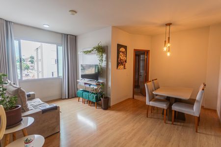 Apartamento à venda com 77m², 3 quartos e 1 vaga Apartamento à venda com 77m², 3 quartos e 1 vagaSala