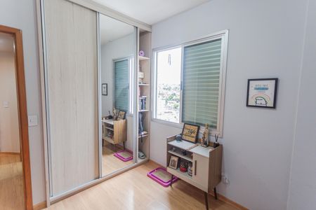 Apartamento à venda com 77m², 3 quartos e 1 vaga Apartamento à venda com 77m², 3 quartos e 1 vagaQuarto 3