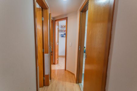 Apartamento à venda com 77m², 3 quartos e 1 vaga Apartamento à venda com 77m², 3 quartos e 1 vagaCorredor