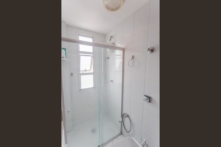 Apartamento à venda com 77m², 3 quartos e 1 vaga Apartamento à venda com 77m², 3 quartos e 1 vagaBanheiro Social