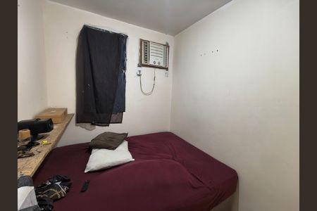 Casa à venda com 780m², 2 quartos e 1 vaga