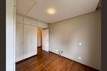 Apartamento à venda com 320m², 4 quartos e 4 vagasSuíte 1
