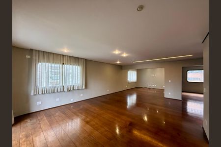 Apartamento à venda com 320m², 4 quartos e 4 vagasSala 