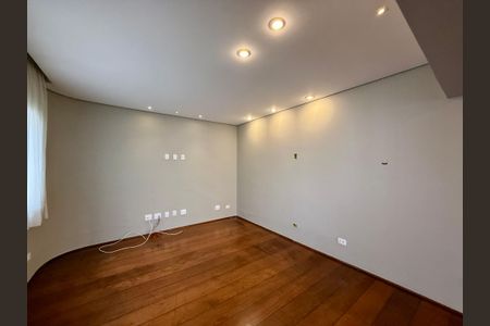 Apartamento à venda com 320m², 4 quartos e 4 vagasSala